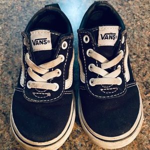 Toddler black and white vans